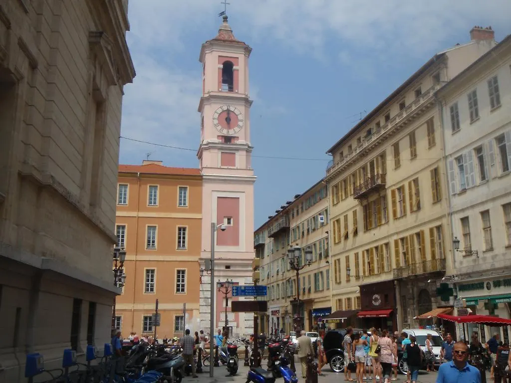 Au Coeur Du Vieux Nice Apartment France